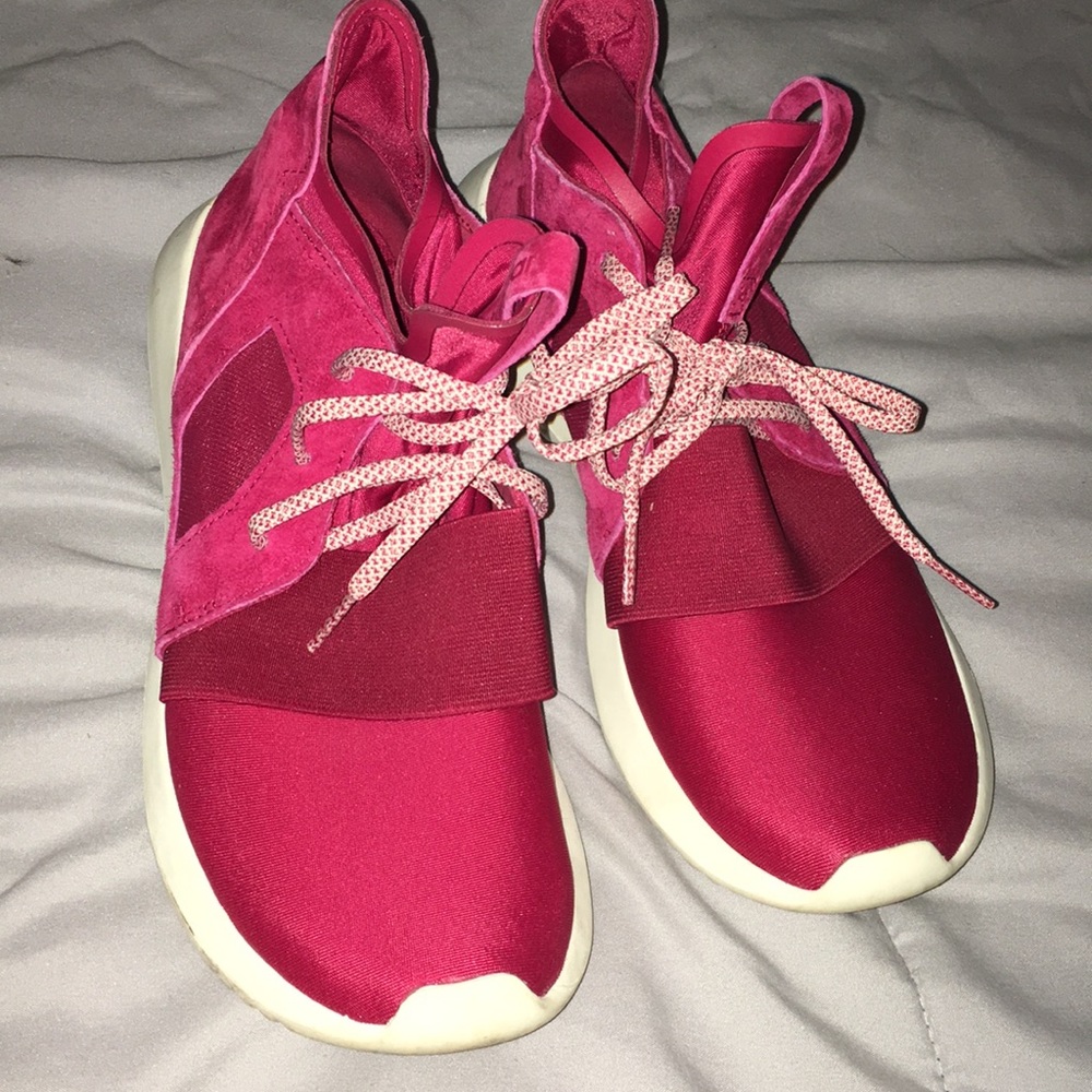 Adidas Tublar tennis shoes